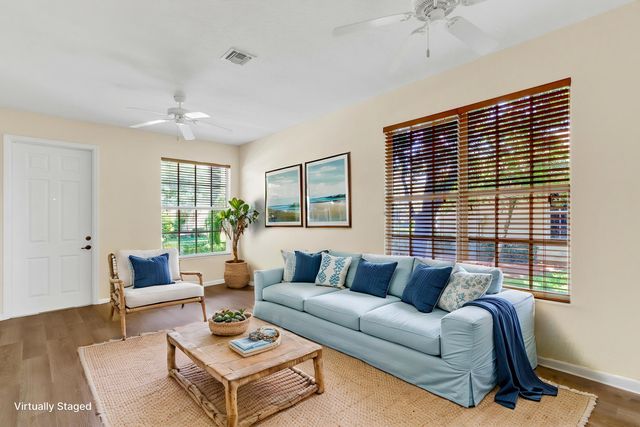 9975 E Villa Circle, Vero Beach, FL 32966