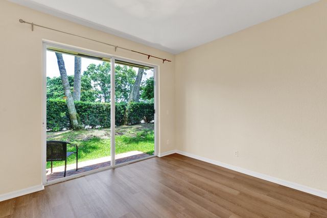 9975 E Villa Circle, Vero Beach, FL 32966