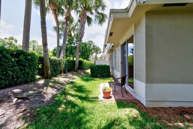 9975 E Villa Circle, Vero Beach, FL 32966