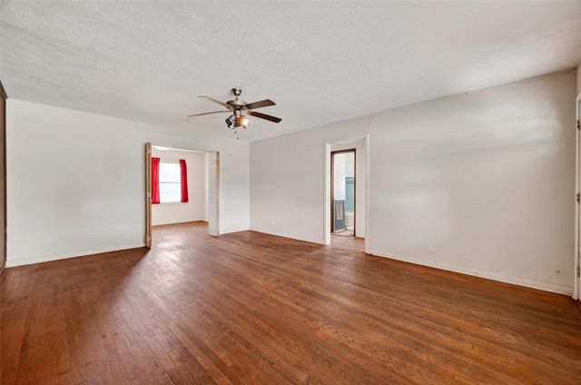 3827 Erby Street, Houston, TX 77023