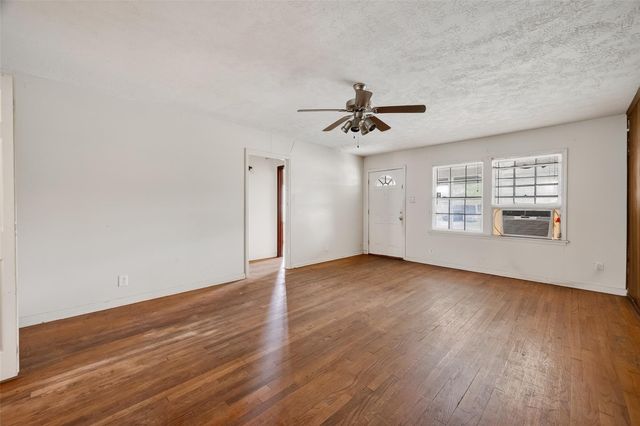 3827 Erby Street, Houston, TX 77023