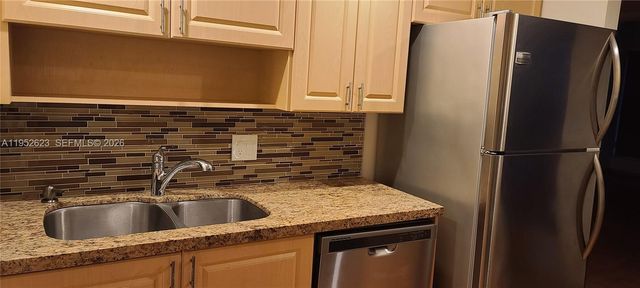 10641 SW 108th Ave 3I, Miami, FL 33176