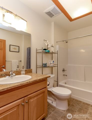 6121 Madrona Drive NE, Tacoma, WA 98422