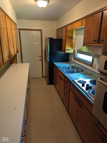 5910 Crooked Creek Drive, Indianapolis, IN 46228
