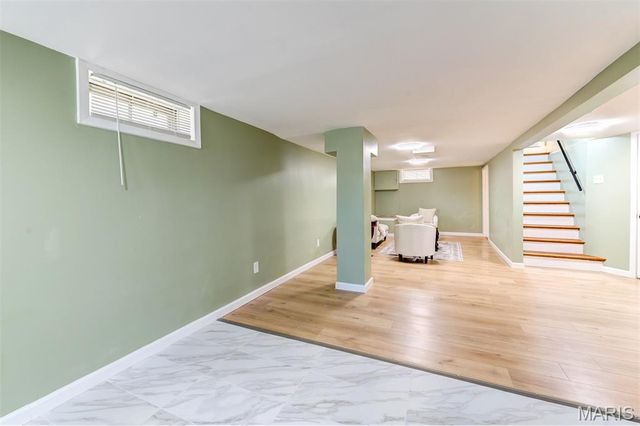 8370 Orchard Avenue, University City, MO 63132