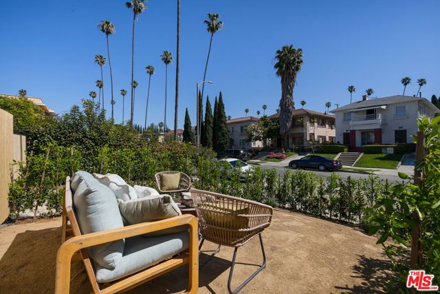 1221 5th Avenue 1, Los Angeles, CA 90019
