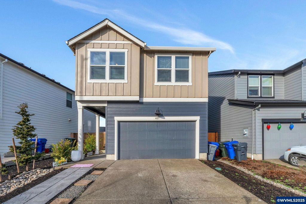 427 Lost Lake St NE, Salem, OR 97301