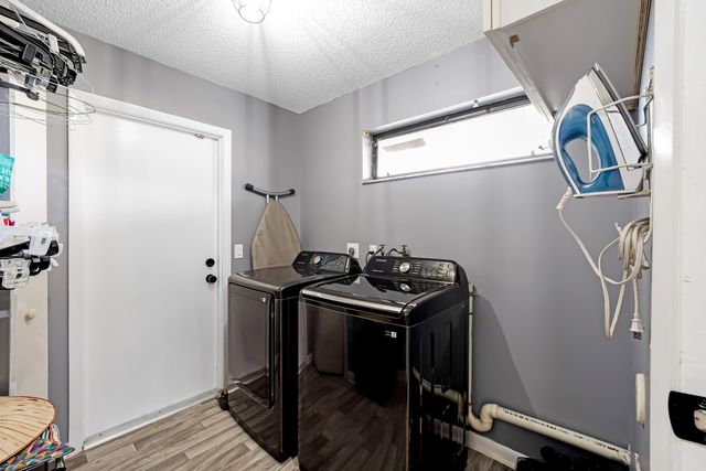 6840 W Wedgewood Avenue, Davie, FL 33331