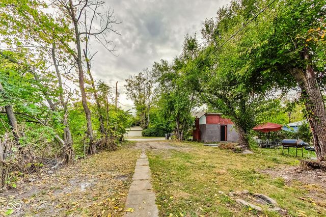 2820 Indianapolis Avenue, Indianapolis, IN 46208