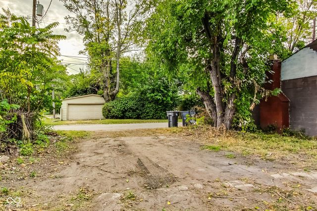 2820 Indianapolis Avenue, Indianapolis, IN 46208