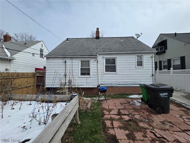 1566 E 195th Street, Euclid, OH 44117