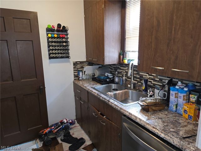 1566 E 195th Street, Euclid, OH 44117