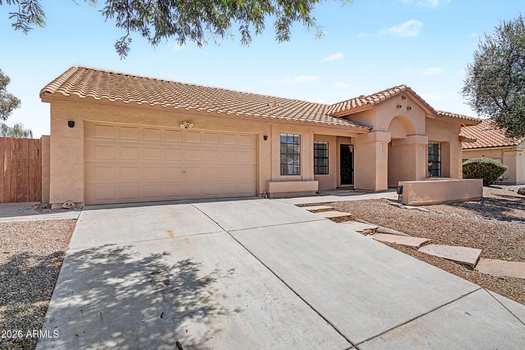 3322 E DRY CREEK Road, Phoenix, AZ 85044 — exterior