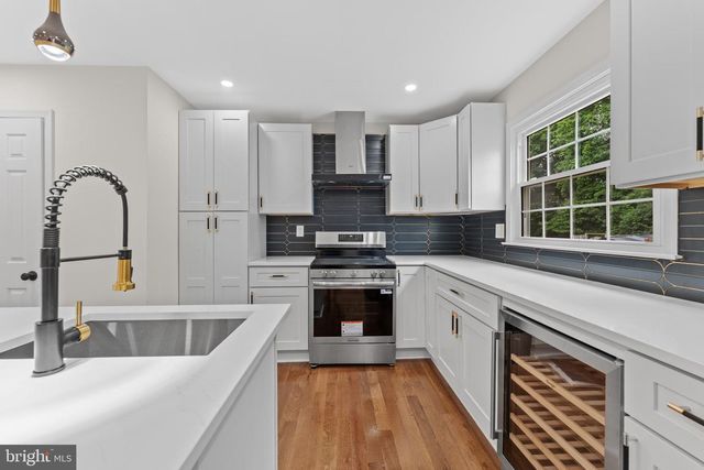 671 CONCERTO LN, Silver Spring, MD 20901