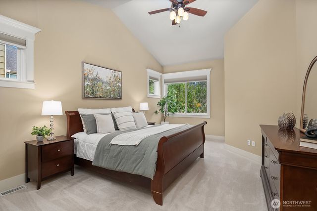 809 235th Avenue NE, Sammamish, WA 98074