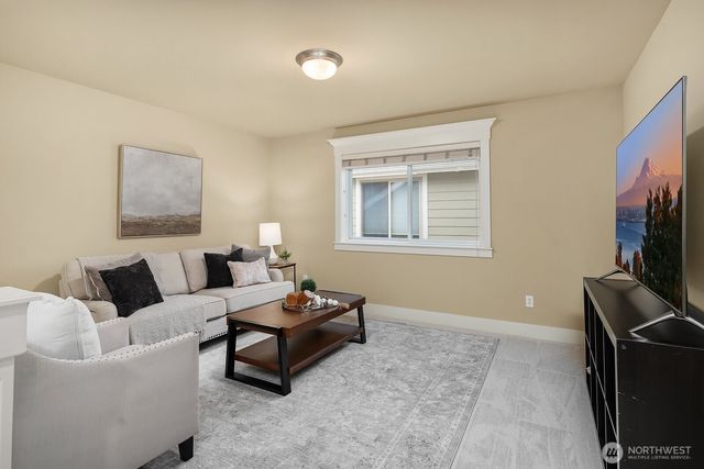 809 235th Avenue NE, Sammamish, WA 98074