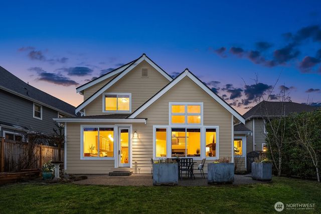 809 235th Avenue NE, Sammamish, WA 98074