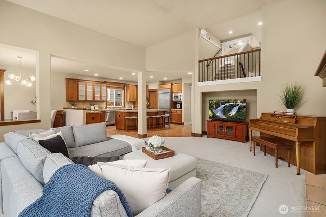 809 235th Avenue NE, Sammamish, WA 98074