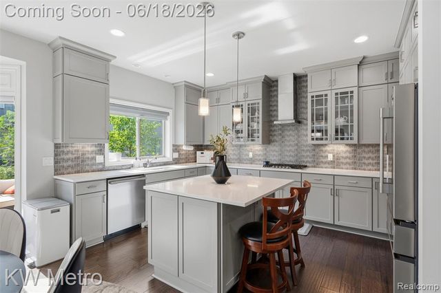 4373 Virgilia Drive, Troy, MI 48098
