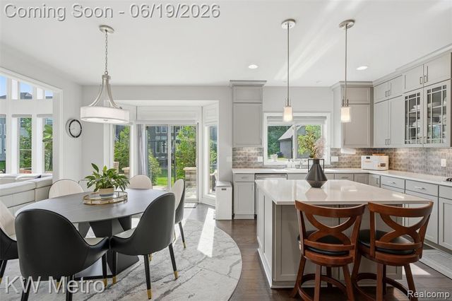 4373 Virgilia Drive, Troy, MI 48098