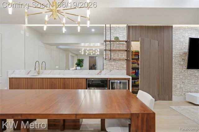 4373 Virgilia Drive, Troy, MI 48098