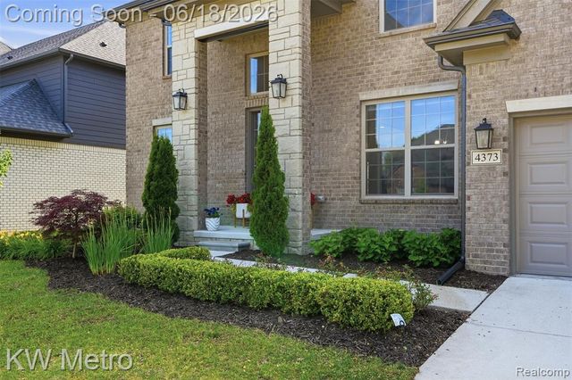 4373 Virgilia Drive, Troy, MI 48098