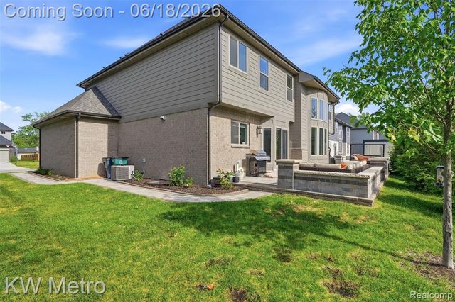 4373 Virgilia Drive, Troy, MI 48098