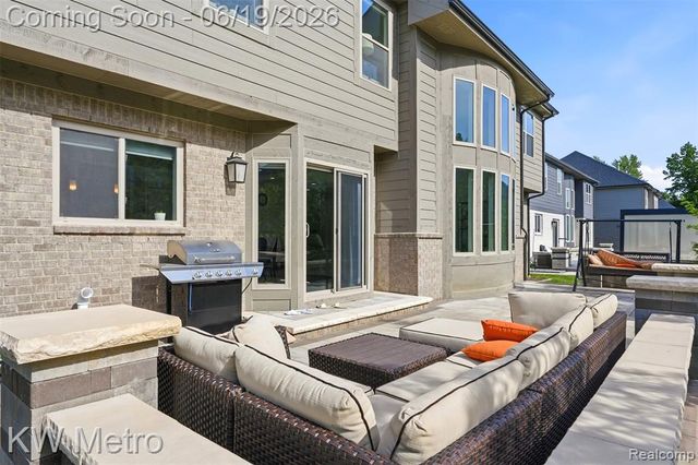 4373 Virgilia Drive, Troy, MI 48098