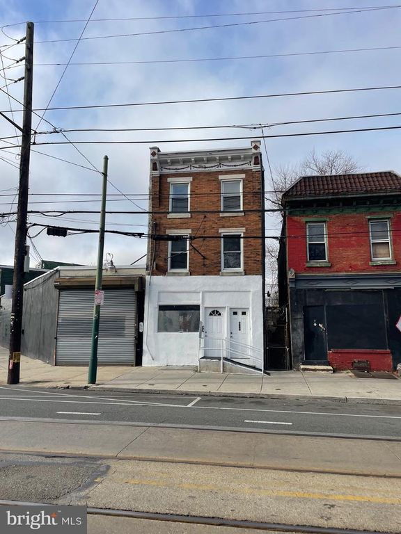 4602 LANCASTER AVE, PHILADELPHIA, PA 19131 — exterior