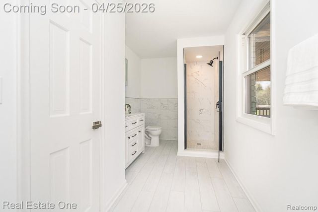 3210 Lake George Road, Oakland Charter Township, MI 48363