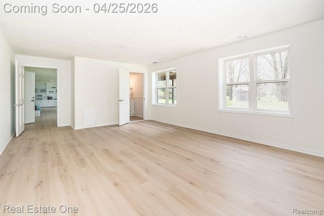 3210 Lake George Road, Oakland Charter Township, MI 48363