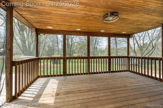 3210 Lake George Road, Oakland Charter Township, MI 48363