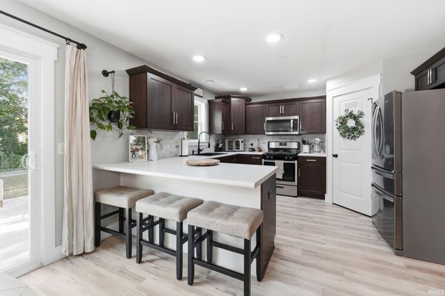 13015 Jade Cove, Fort Wayne, IN 46845