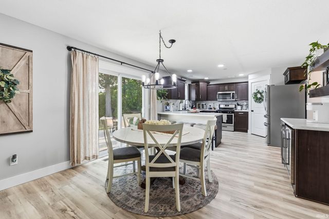 13015 Jade Cove, Fort Wayne, IN 46845