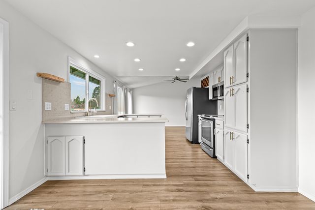 2854 Yvonne Road, Medford, OR 97504