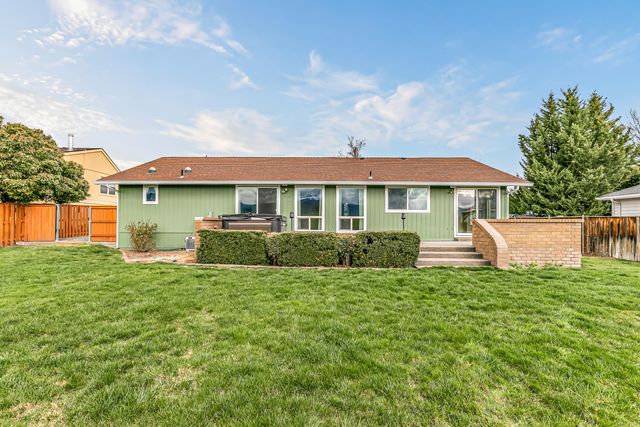 2854 Yvonne Road, Medford, OR 97504