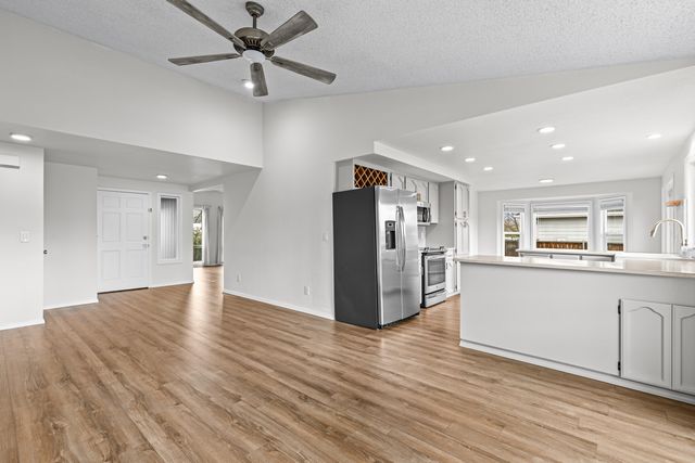 2854 Yvonne Road, Medford, OR 97504