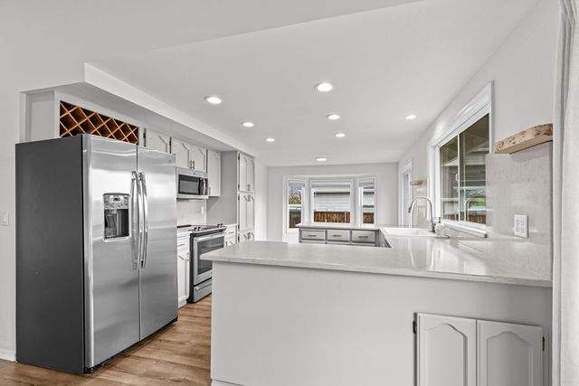 2854 Yvonne Road, Medford, OR 97504