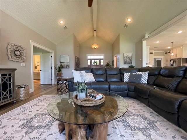 12736 Alpha Road, Danville, AR 72833