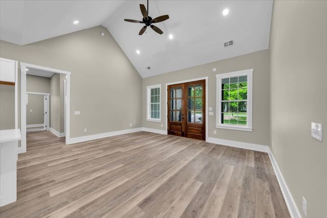 117 Myra Ln, Tullahoma, TN 37388