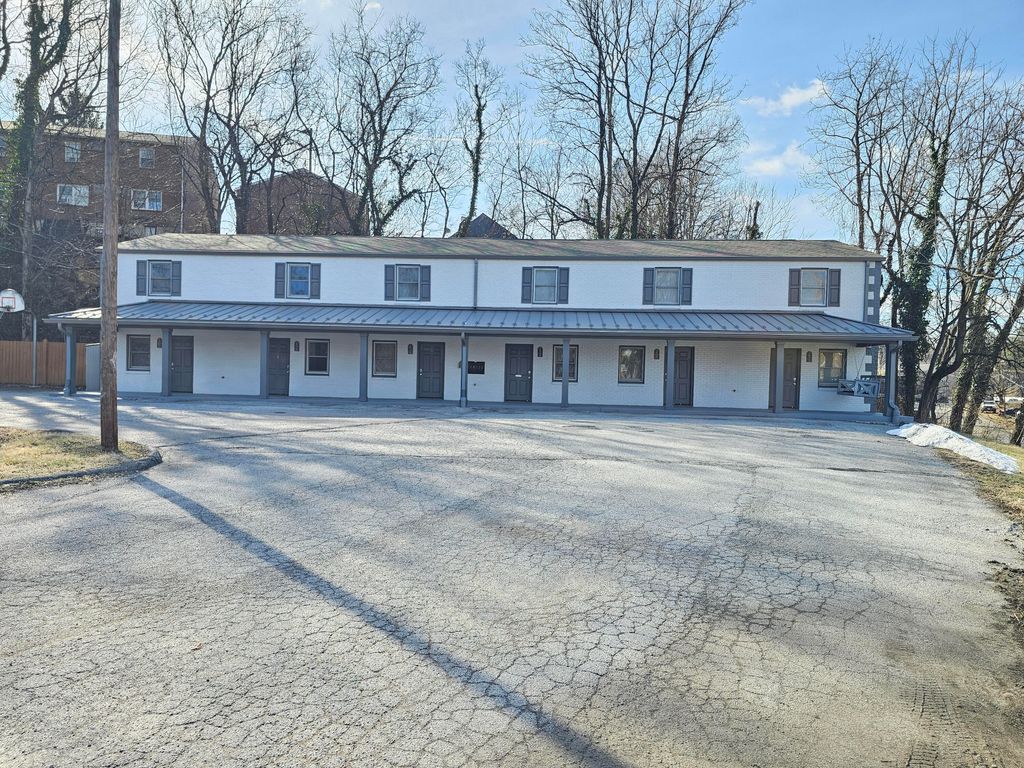 1622 Roanoke AVE, Roanoke, VA 24015