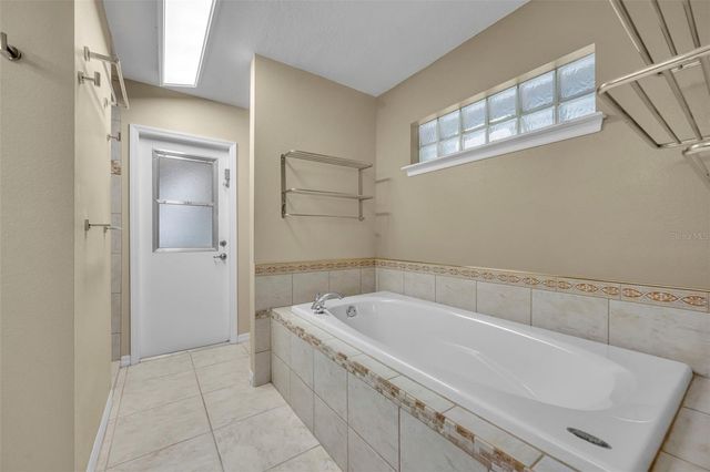 1640 STRATHCONA AVENUE, Deland, FL 32720