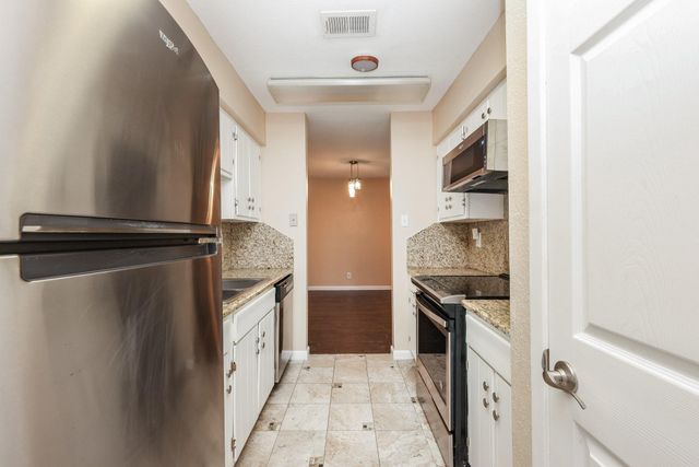 14515 Wunderlich Drive 1603, Houston, TX 77069