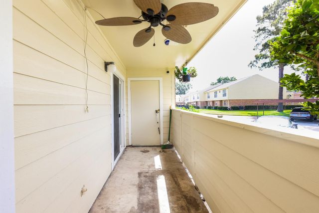 14515 Wunderlich Drive 1603, Houston, TX 77069