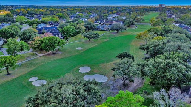 319 Power Court, Sugar Land, TX 77478