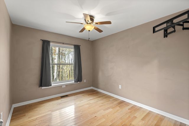 1148 Stoltz Rd, Centerville, TN 37033