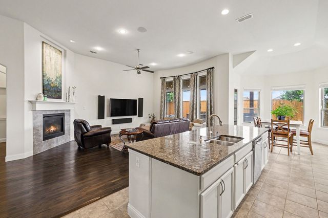 5821 Austin Waters, The Colony, TX 75056