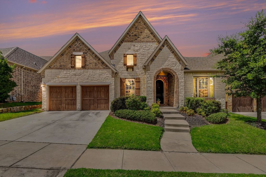 5821 Austin Waters, The Colony, TX 75056