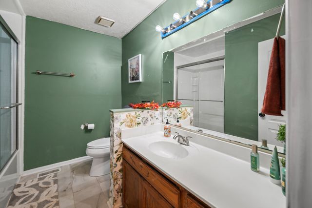 2446 Canterbury Chase, Murfreesboro, TN 37128