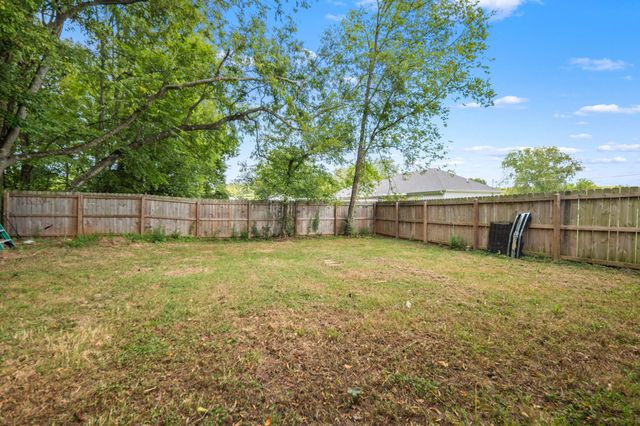 2446 Canterbury Chase, Murfreesboro, TN 37128